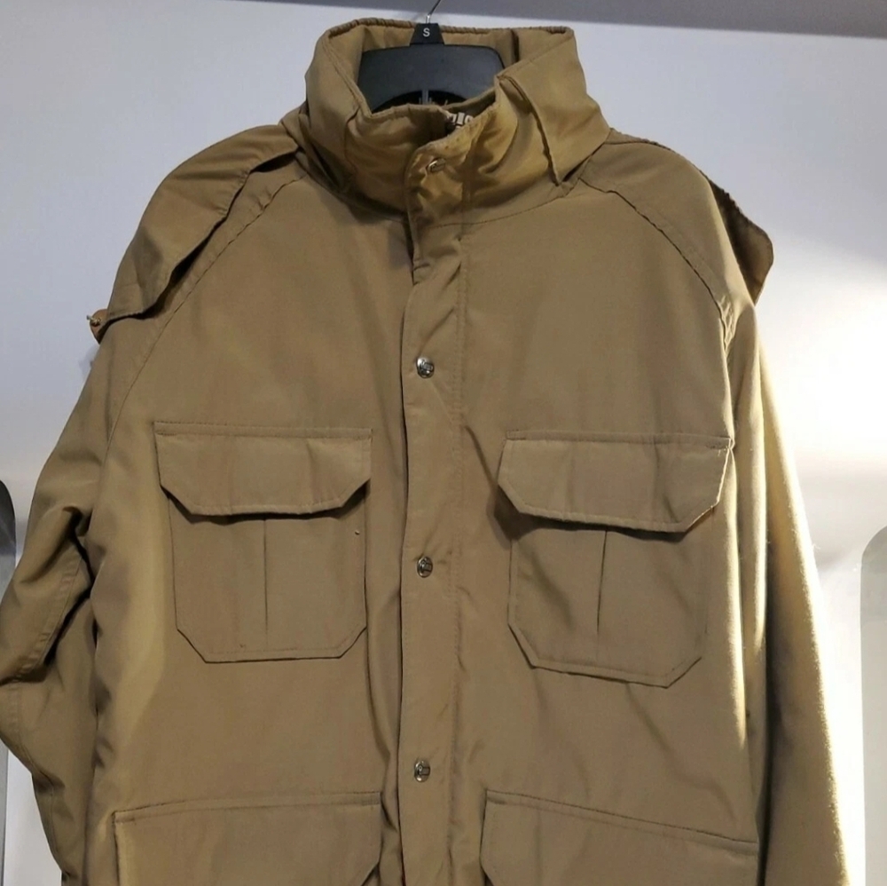 Woolrich Men’s Full Zip/Button Puffer Field Jacket Khaki/Tan